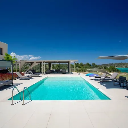 Hotel Boutique Diaporos Island - Treasure Cove Nikiti (Sithonia)